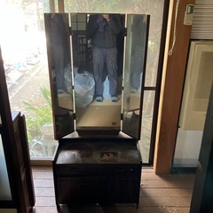 昭和レトロな化粧台