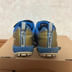 【お値下げ】ヒュンメルトレーニングシューズ　18.0の画像