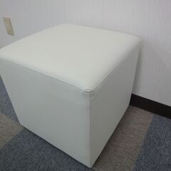 スツールA 40×40×40㎝ アイボリー アスプルンド ★中古★