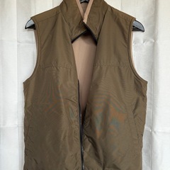 リバーシブルフリースベストの画像