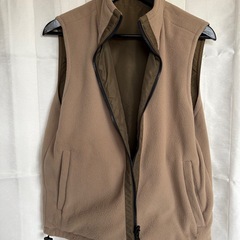 リバーシブルフリースベスト