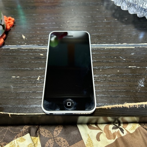 iPhone 5sホワイト\n