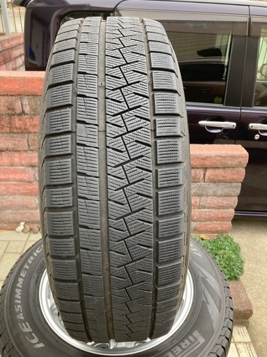 【美品】 225/65r17ホイール付スタッドレスタイヤ 4本セットです