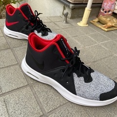 NIKE ナイキ　バスケットシューズ　美品 AIR　VERSITILEⅢ バーサタイル3 28cmの画像