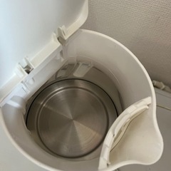 【2点セット】炊飯器と電気ケトルの画像