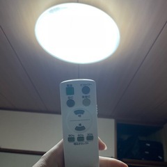 照明器具 天井照明 リモコン付き？