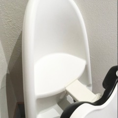 ベビービョルン　ハイチェア　ベビーチェア　白 の画像