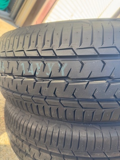 ハイエース等貨物車用タイヤ トーヨータイヤ H30 215/60R17C 109/107R ホワイトレター サマータイヤ 4本set