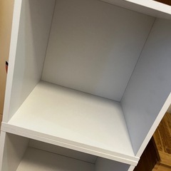 白い収納ボックス2個セットの画像