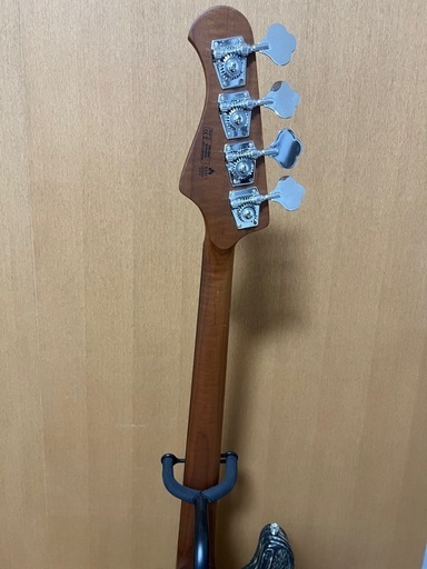 ベース　バッカス