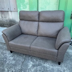 【美品/服部家具】　ソファ　2人掛けソファ　買ってからほとんど使用していませんの画像