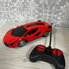 ラジコン　赤スポーツカー