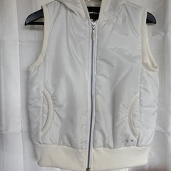 フード付きベスト