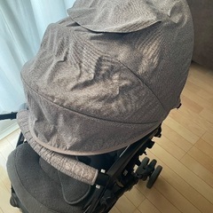 アップリカ ベビーカーの画像