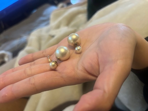 Dior パールピアス