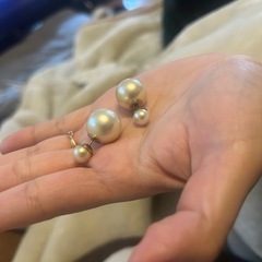 Dior パールピアス