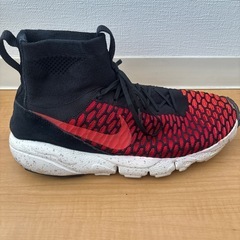 中古 Nike ハイカットスニーカー ブラック/レッドの画像