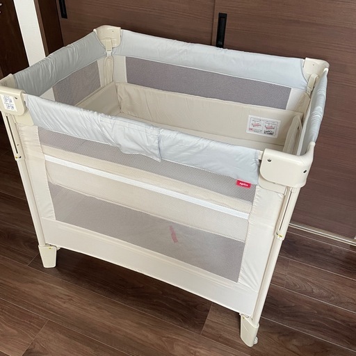 【お話し中】値下げ❗️【美品】Aprica　ココネルエアー ベビーベッド