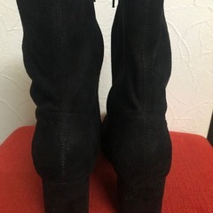 新品ショートブーツ
の画像