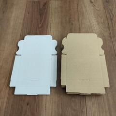 新品♡ダンボール定形外郵便規格内　26枚　おまけ:イヤリング固定スポンジの画像