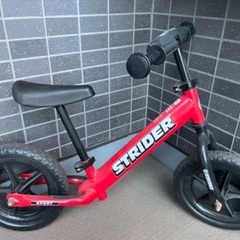 ストライダー　赤色の画像
