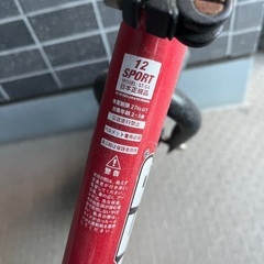 ストライダー　赤色