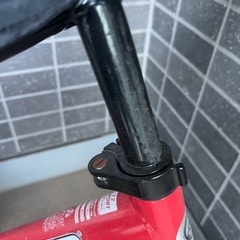 ストライダー　赤色の画像