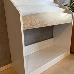 【譲ります】マガジンラック【美品】