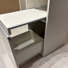 ※急募　キッチン収納ラックの画像