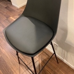 カウンターチェアの画像