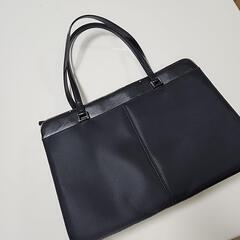  黒バック  A4ｻｲｽﾞも入りますの画像