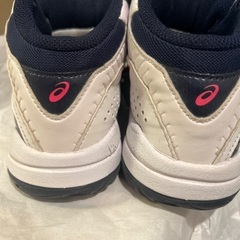 バスケットシューズ　　21センチの画像