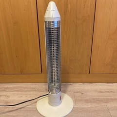 遠赤電気ストーブの画像