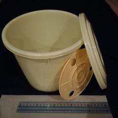 味噌樽　直径20.5センチ