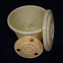 味噌樽　直径20.5センチ