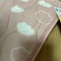 あったか敷きパッド　西松屋　120✖️70の画像