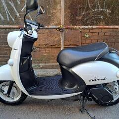 ヤマハ　eビーノ　SY11J　テレビでお馴染みの出川哲朗の充電させてもらえませんかの電動バイクの画像