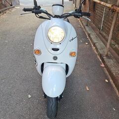 ヤマハ　eビーノ　SY11J　テレビでお馴染みの出川哲朗の充電させてもらえませんかの電動バイクの画像