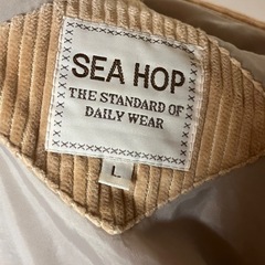 ベージュコーディロイ アウターの画像