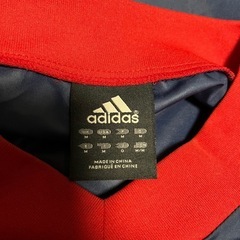 adidasウィンドブレーカ Mの画像