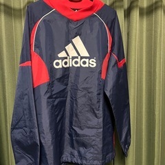 adidasウィンドブレーカ M