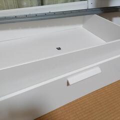 イケア(IKEA)収納付き、引き出しベッド白色、引取限定の画像