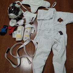 空手着(０号)と防具セット