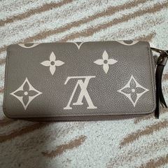 ビィトン財布
