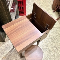 《売約済》【池上店】 ドレッサー スツール 付き 折りたたみ式 鏡台 デスク 引き出し ベッドサイド モダン 木製収納 化粧台 コンパクト の画像