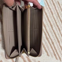 ビィトン財布の画像