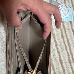 ビィトン財布の画像