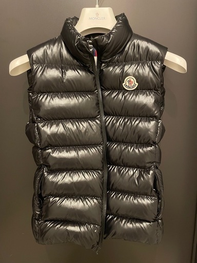 【3/17値下げしました】※正規品※MONCLER モンクレール　ダウンベスト