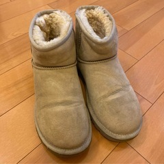 UGG ムートンブーツ