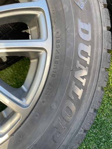 スタッドレスタイヤ4本セット195/65R15